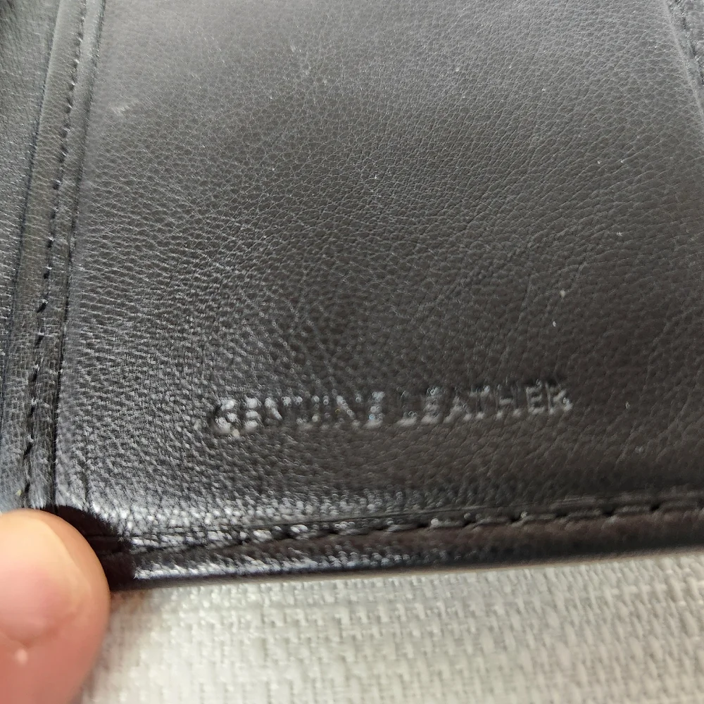 Mens Basic Black Leather Trifold Wallet